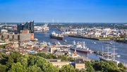 Haven in Hamburg door powell'sPoint (bron: shutterstock.com)