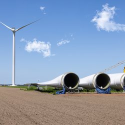 Windturbine in Zeewolde door T.W. van Urk (bron: Shutterstock)