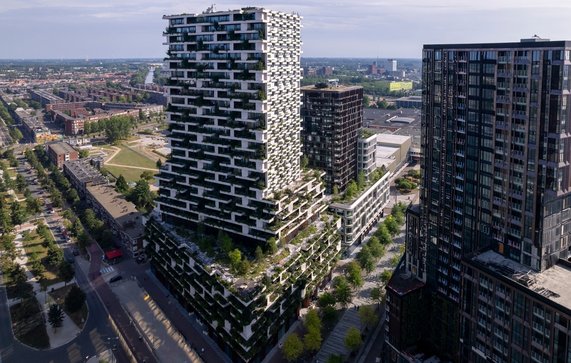 Hoogbouwtorens in de hub Hoog Catharijne door Maarten Zeehandelaar (bron: Shutterstock)