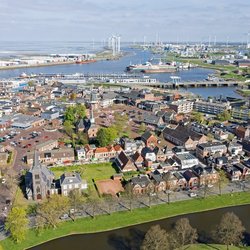 Vogelvlucht van Delfzijl door Steve Photography (bron: Shutterstock)