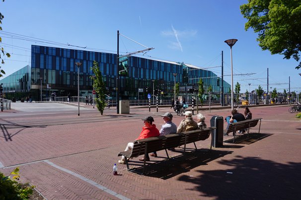 Treinstation Delft door Adrie Oosterwijk (bron: Shutterstock)