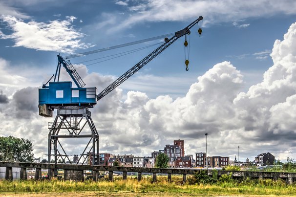 Hijskraan in Dordrecht door Frans Blok (bron: Shutterstock)