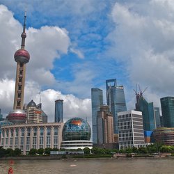 Lujiazui Financial District, Pudong, Shanghai, China door Remko Tanis (bron: Flickr.com)