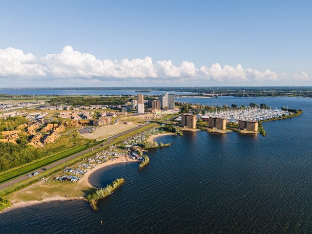 Almere, Flevoland door Pavlo Glazkov (bron: shutterstock)