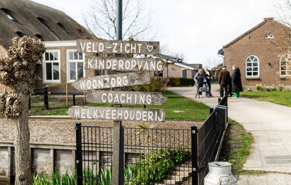 Boerderij Veld-Zicht in Utrecht.jpg door Willeke Machiels (bron: Het PON & Telos)