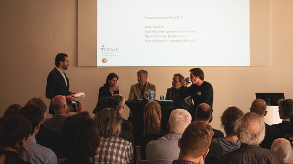 ontwerpend onderzoek paneldiscussie