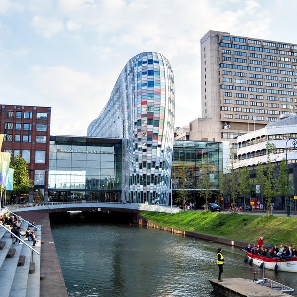 Achterkant Hoog Catharijne, Utrecht door Shutterstock (bron: Shutterstock)