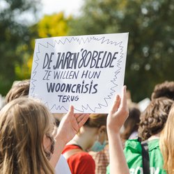 Woonprotest in het Westerpark, Amsterdam. door Nick van Bree (bron: Shutterstock)