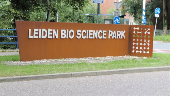 leiden bio science park bron wikimedia commons door Effeietsanders (bron: WikipediA)