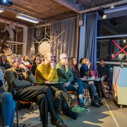 Back to School with Andrea Prins, een beeld van de avond op 28 januari 2025 door Maarten Laupman (bron: Rotterdamse Independent School for the City)