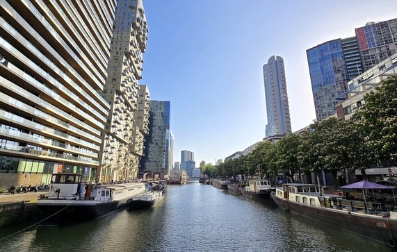 Haven in centrum Rotterdam door WiktorB (bron: Shutterstock)