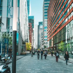 Claude Debussylaan op de Zuidas, Amsterdam door David Peperkamp (bron: shutterstock.com)