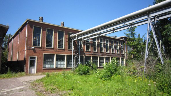 hembrugterrein bron wikimedia door Marjolein.deboer (bron: Wikimedia commons)