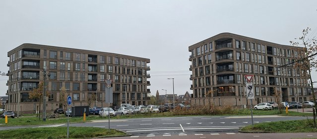 Appartementen aan de Minervasingel door Joop de Haan (bron: Joop de Haan)