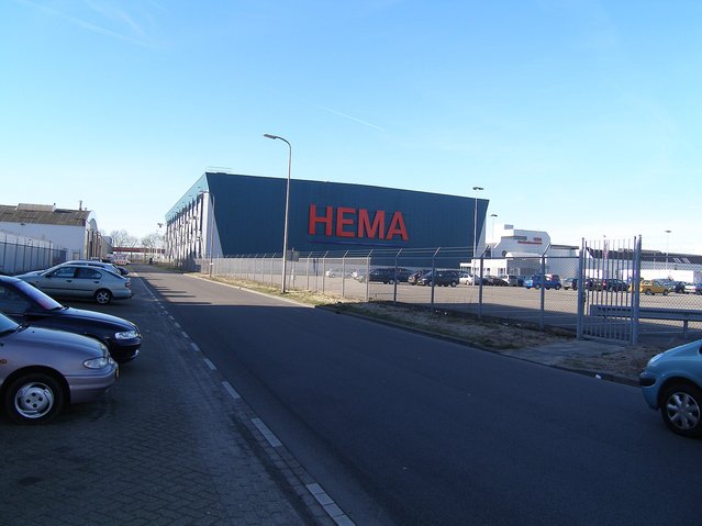 Hema Lage Weide door Japiot (bron: Wikipedia Commons)