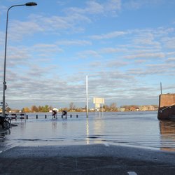 Hoogtij van de Waal in Nijmegen door Mike Wiering (bron: Shutterstock)