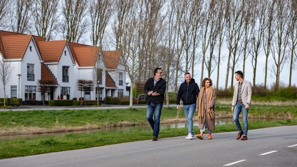 Vlnr Lodewijk Nolson, Pepijn en Monique van Drongelen, Gino van Driessche door Suzan Thiry (bron: Suzan Fotografie)