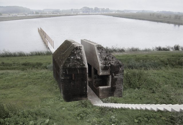 Bunker kunstwerk RAAAF door Ronald Rietveld (bron: Wikipedia Commons)