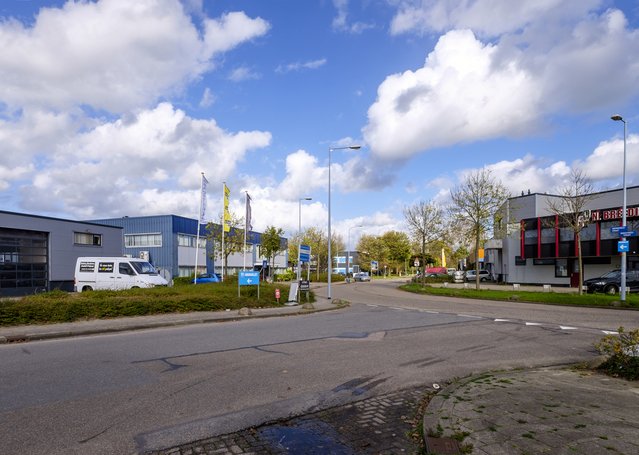 Bedrijventerrein, Hoofddorp door www.hollandfoto.net (bron: shutterstock)