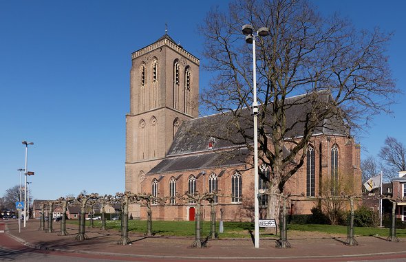 Kerk in het centrum van Didam door Michielverbeek (bron: Wikimedia Commons)