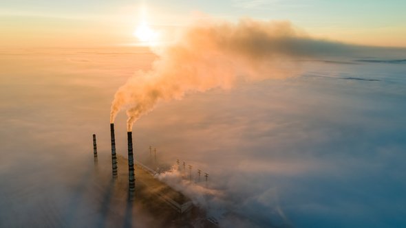 Uitstoot fabrieken door Bilanol (bron: Shutterstock)