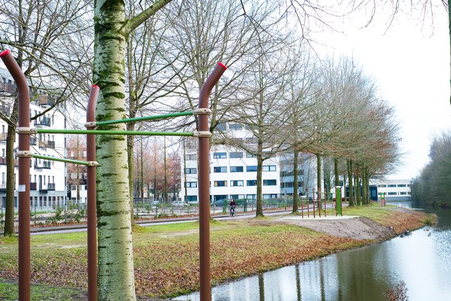 (Transformatie De Hoef West) Calisthenics toestellen door gemeente Amersfoort (bron: gemeente Amersfoort)