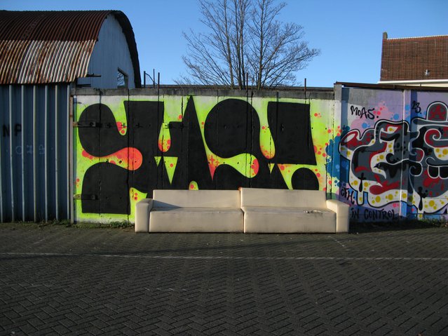 Bank met graffiti door Joost Zonneveld (bron: Gebiedsontwikkeling.nu)