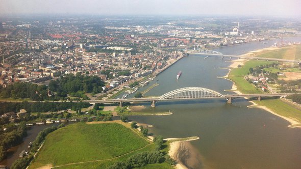 Nijmegen vanuit de lucht