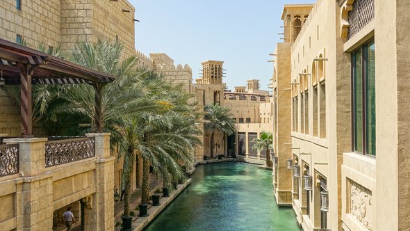 Dubai Souq_Photo by Zosia Korcz on Unsplash door Zosia Korcz (bron: Unsplash)