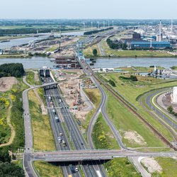 2015.09.29_Grote infrastructurele projecten kunnen veel beter, sneller en goedkoper_cover en thumb