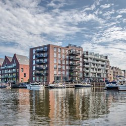 De recent gebouwde woningbouw Kraanbolwerk, Zwolle door Frans Blok (bron: Shutterstock)