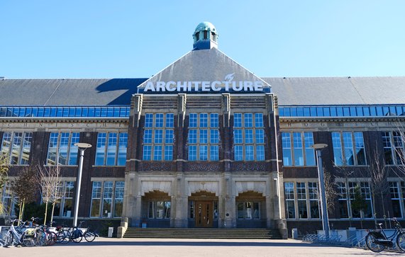 Faculteit bouwkunde, TU Delft door Van Rijn photography (bron: Shutterstock)