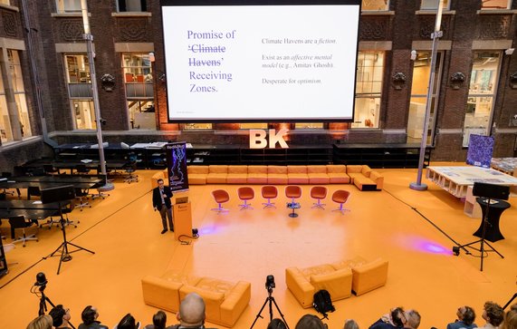 Jesse Keenan in de Oostserre van de faculteit Bouwkunde door Annelies van ’t Hul (bron: Annelies van ’t Hul)