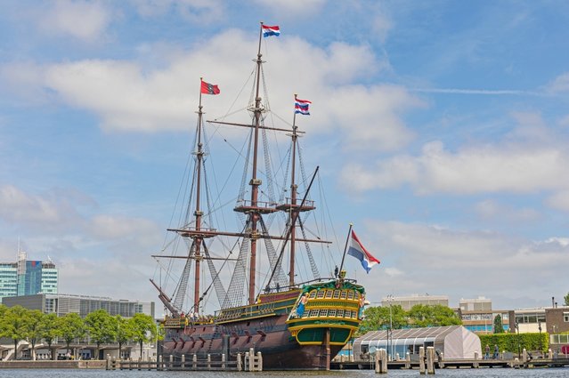Amsterdam VOC Schip door Baloncici (bron: Shutterstock)