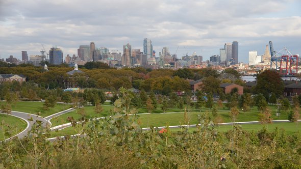 New York, Governors Island Park door Birkhaüser (bron: Resilient City: Landscape Architecture for Climate Change)