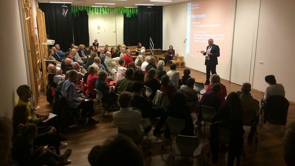 Bewonersavond in Nieuw-West door Jeroen Mirck (bron: Flickr)