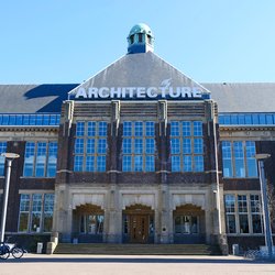 Faculteit bouwkunde, TU Delft door Van Rijn photography (bron: Shutterstock)
