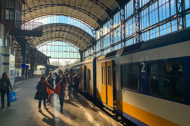 Station Haarlem door DNieuwland (bron: shutterstock)