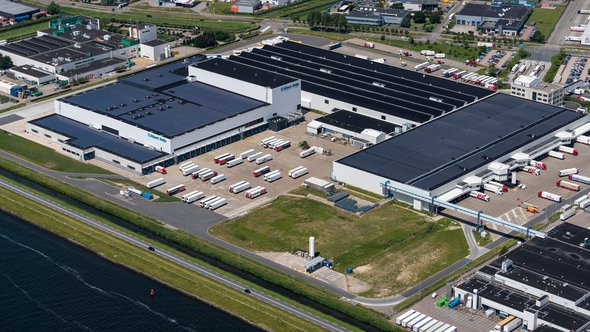 Distributiecentrum Zaandam door Aerovista Luchtfotografie (bron: Shutterstock)