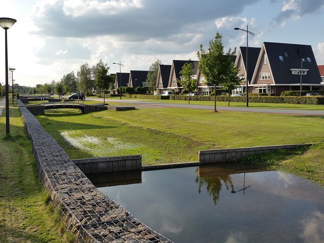 Wadi als gracht door Nanda Sluijsmans (bron: Wikimedia)