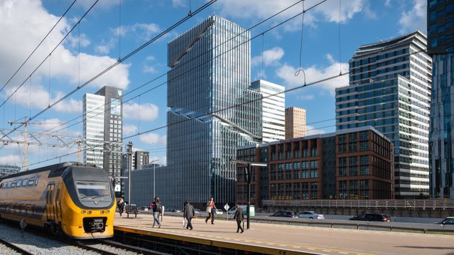 Station Amsterdam Zuid door Ralph Rozema (bron: shutterstock.com)