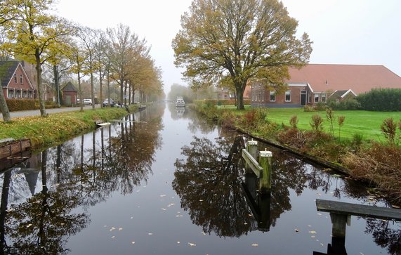 Grevelingskanaal in Annerveenschekanaal gezien vanaf her Roels Roetert Draaigie door Gouwenaar (bron: Wikimedia Commons)