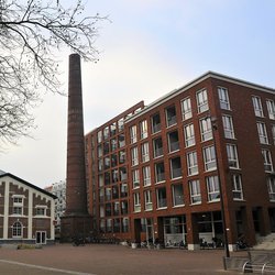 INDUSTRIE EN WONEN_"’Brouwerij De Drie Hoefijzers’ Breda" (CC BY 2.0) by FaceMePLS door FaceMePLS (bron: Flickr)