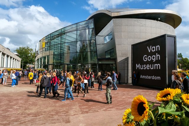 Van Gogh Museum door www.hollandfoto.net (bron: shutterstock)