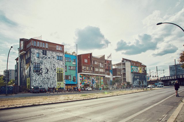 Holzmarkt, Berlijn door Studio Eyecandyn (bron: Holzmarkt 25)