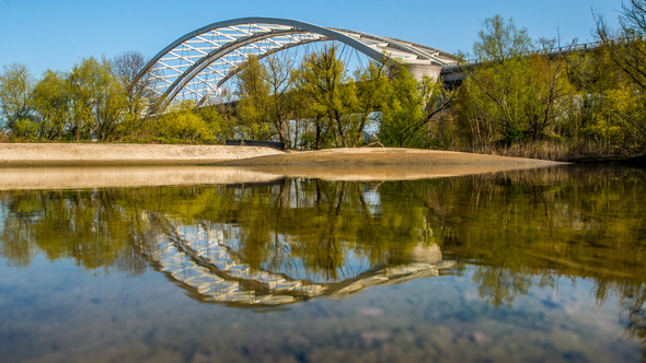 Brienenoord bridge near Rotterdam Netherlands door Jack Dwarswaard (bron: Shutterstock)