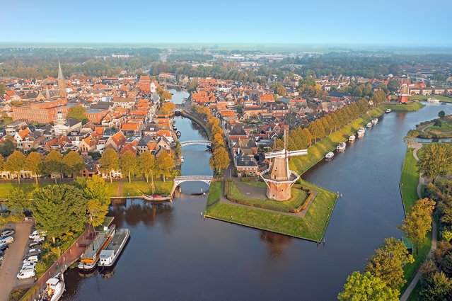Dokkum, Friesland door Steve Photography (bron: Shutterstock)