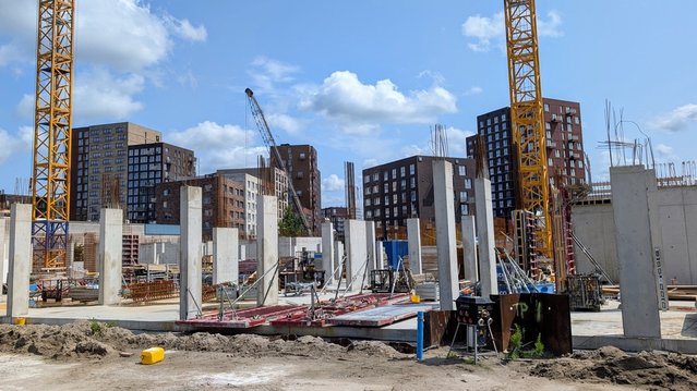Nieuwe woonappartementen gebouwd aan de Lammenschans in Leiden door pmvfoto (bron: Shutterstock)