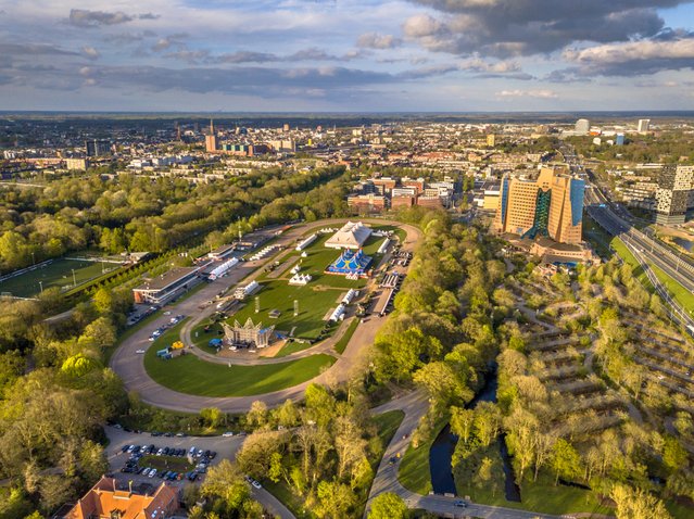 Luchtfoto van Groningen door Rudmer Zwerver (bron: Shutterstock)