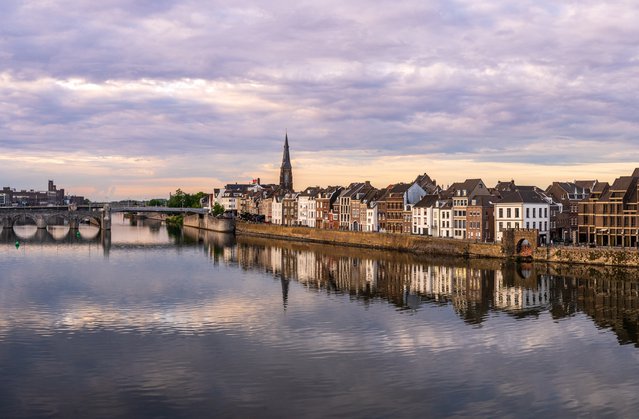 Maastricht en de Maas door Pepijn Thijsse (bron: Shutterstock)